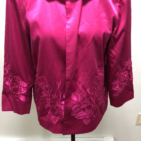 {Chico's} Top-clasp Evening Satin Magenta Embroidered Floral Applique Bl… - Picture 4 of 12